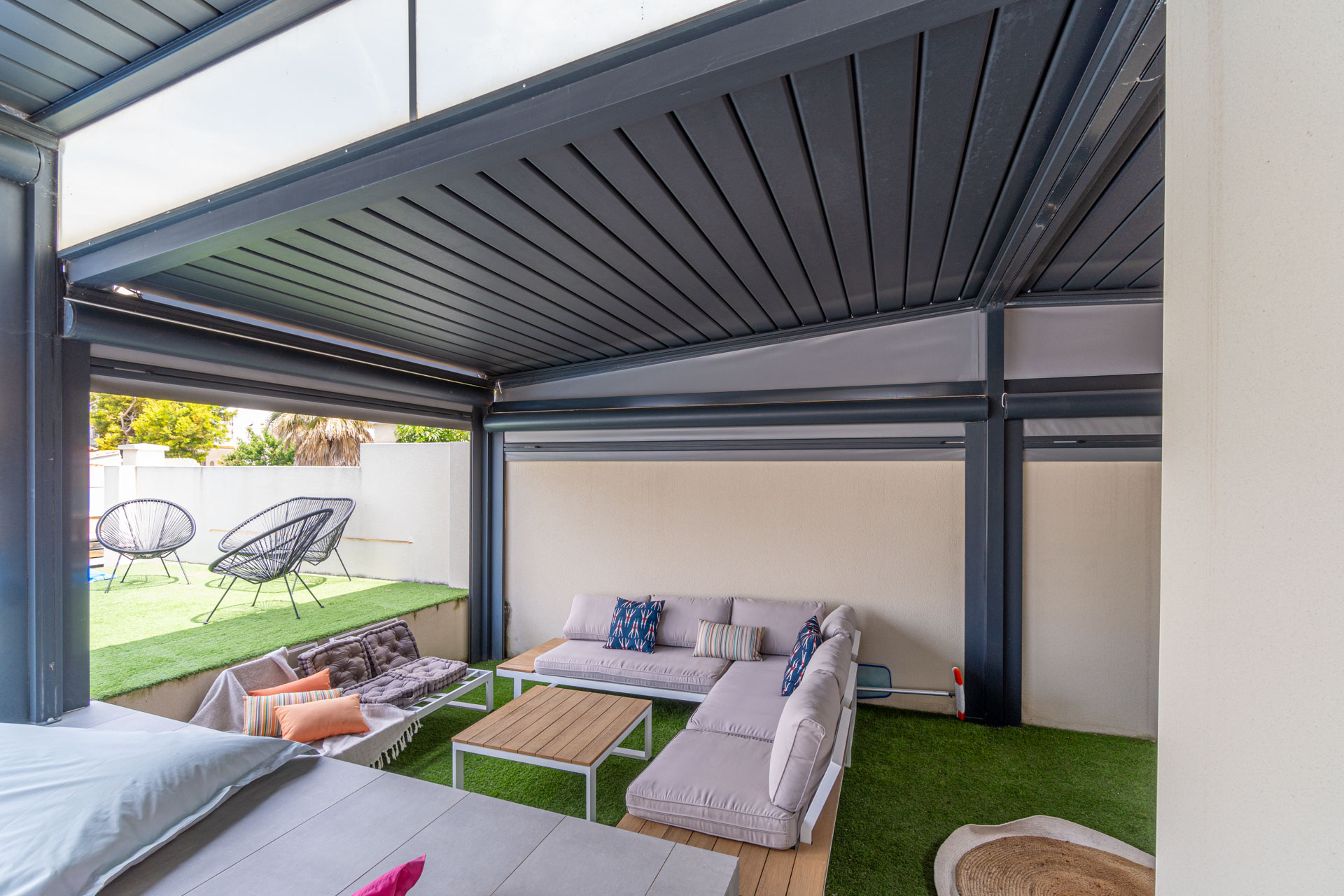 Villa piscine bord de canal 4 chambres – Empuriabrava