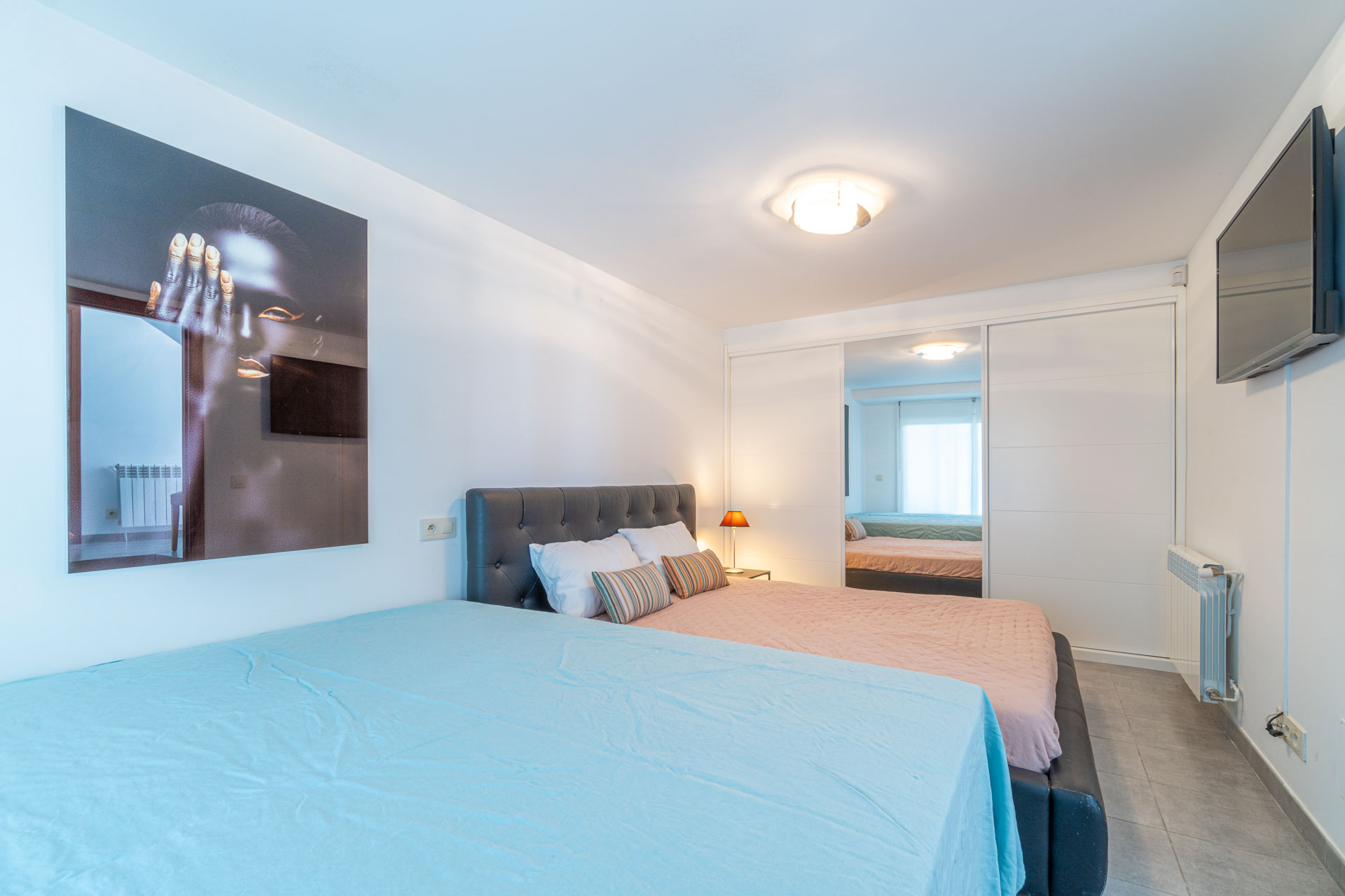 Villa piscine bord de canal 4 chambres – Empuriabrava