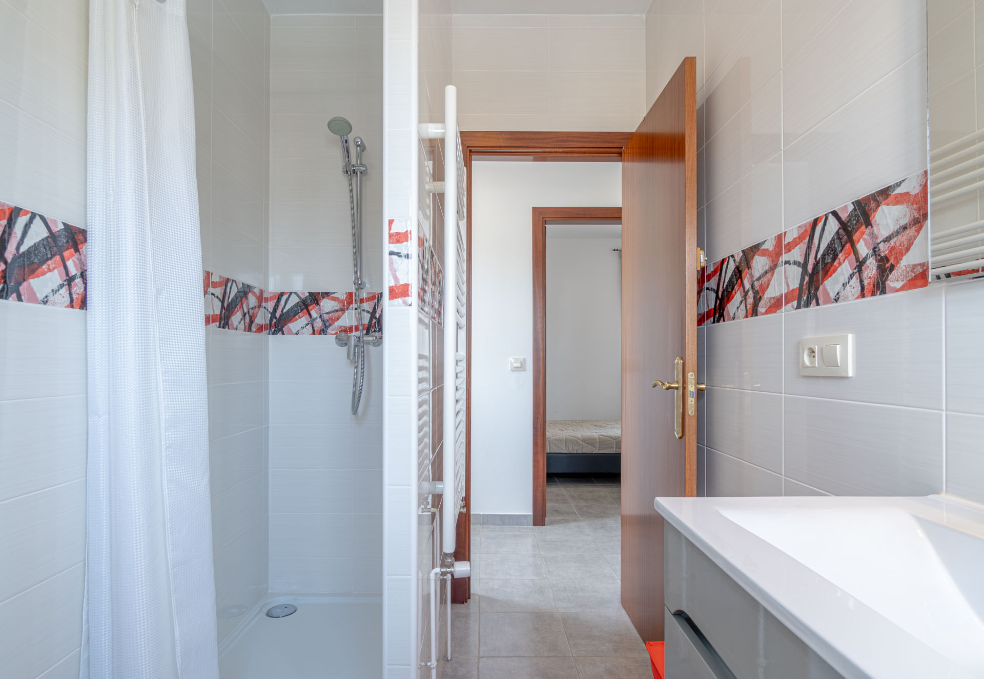 Villa piscine bord de canal 4 chambres – Empuriabrava